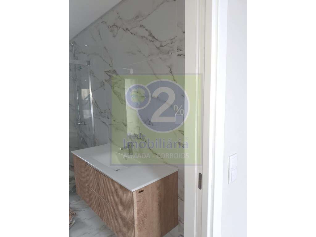 Moradia V5!Nova! Piscina-3