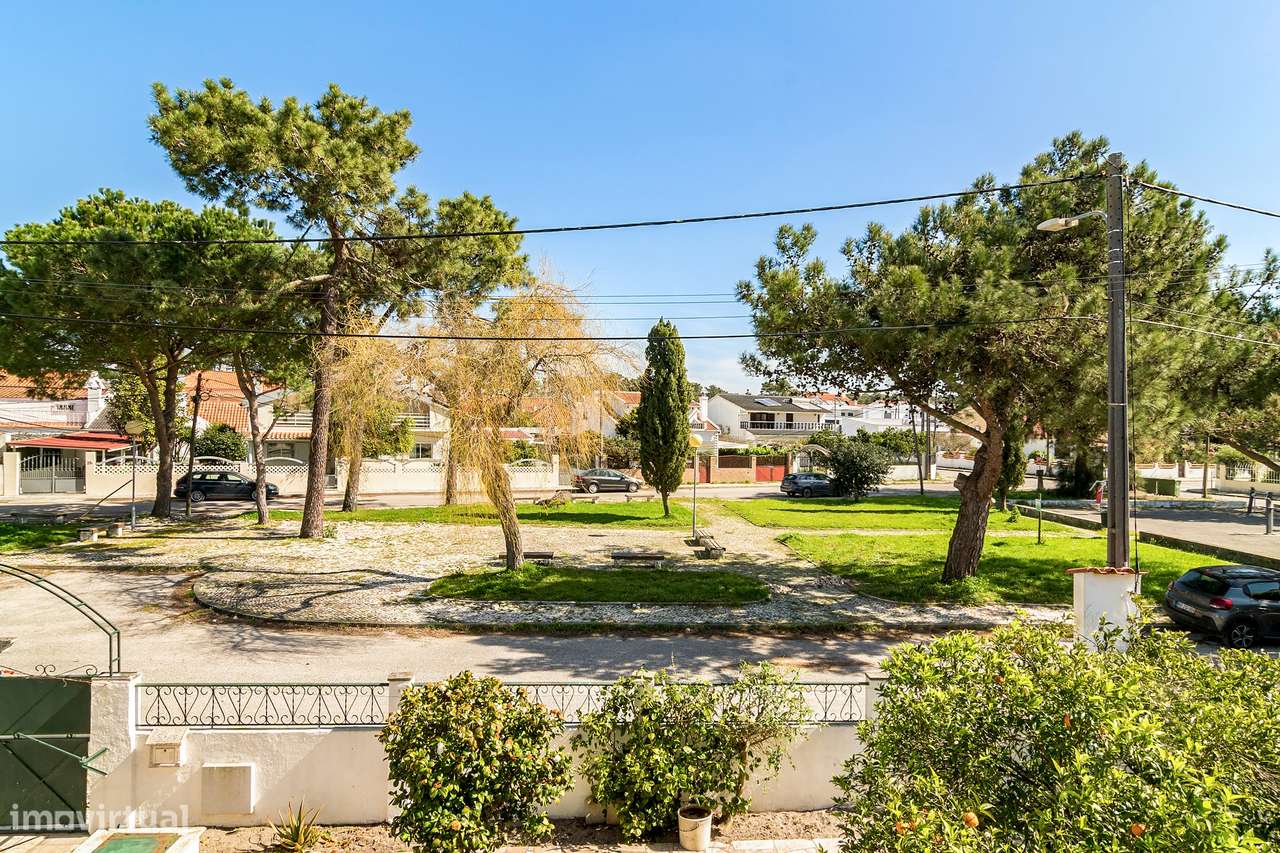Moradia T5 Venda em Charneca de Caparica e Sobreda,Almada-5