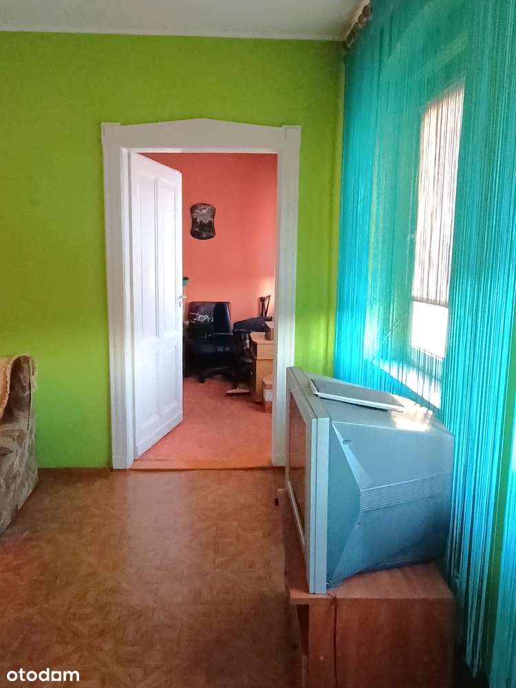2 pokojowe mieszkanie do remontu na I piętrze + garaż ul. Jaworzyńska-7