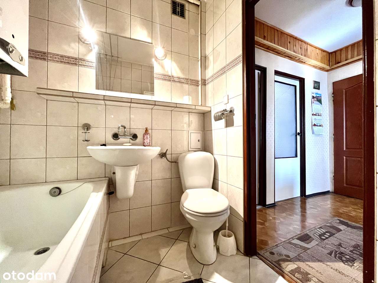 Trzypokojowe, słoneczne mieszkanie w atrakcyjnej lokalizacji.-13