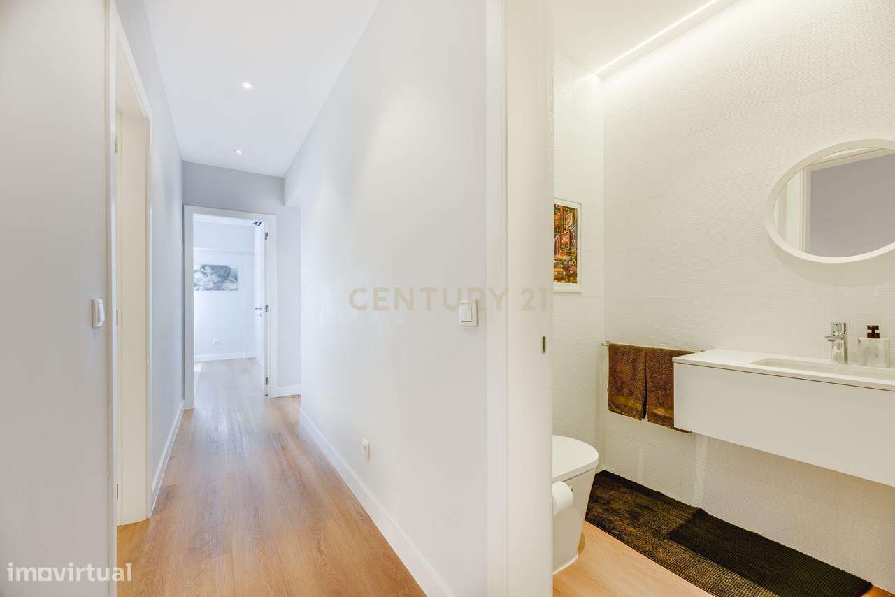 Fantástico T4 Alvalade com varandas, estacionamento e arrecadação-44