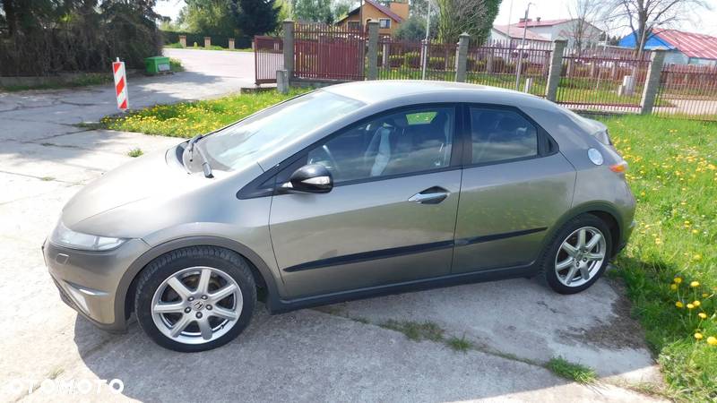 Honda Civic 1.8 Executive - 6