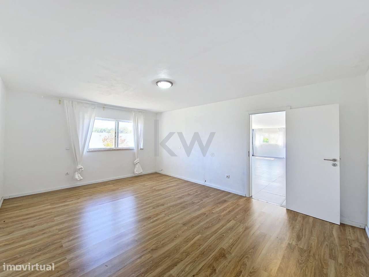 Moradia com 6 quartos, piscina aquecida, anexo e terreno com 2500m2 em-55