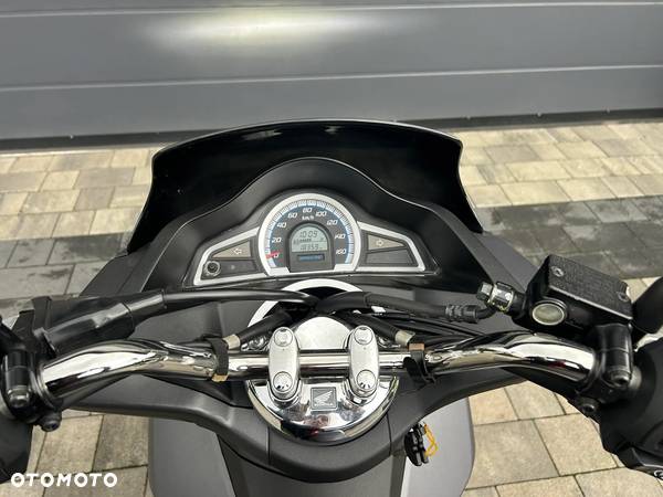 Honda PCX - 6