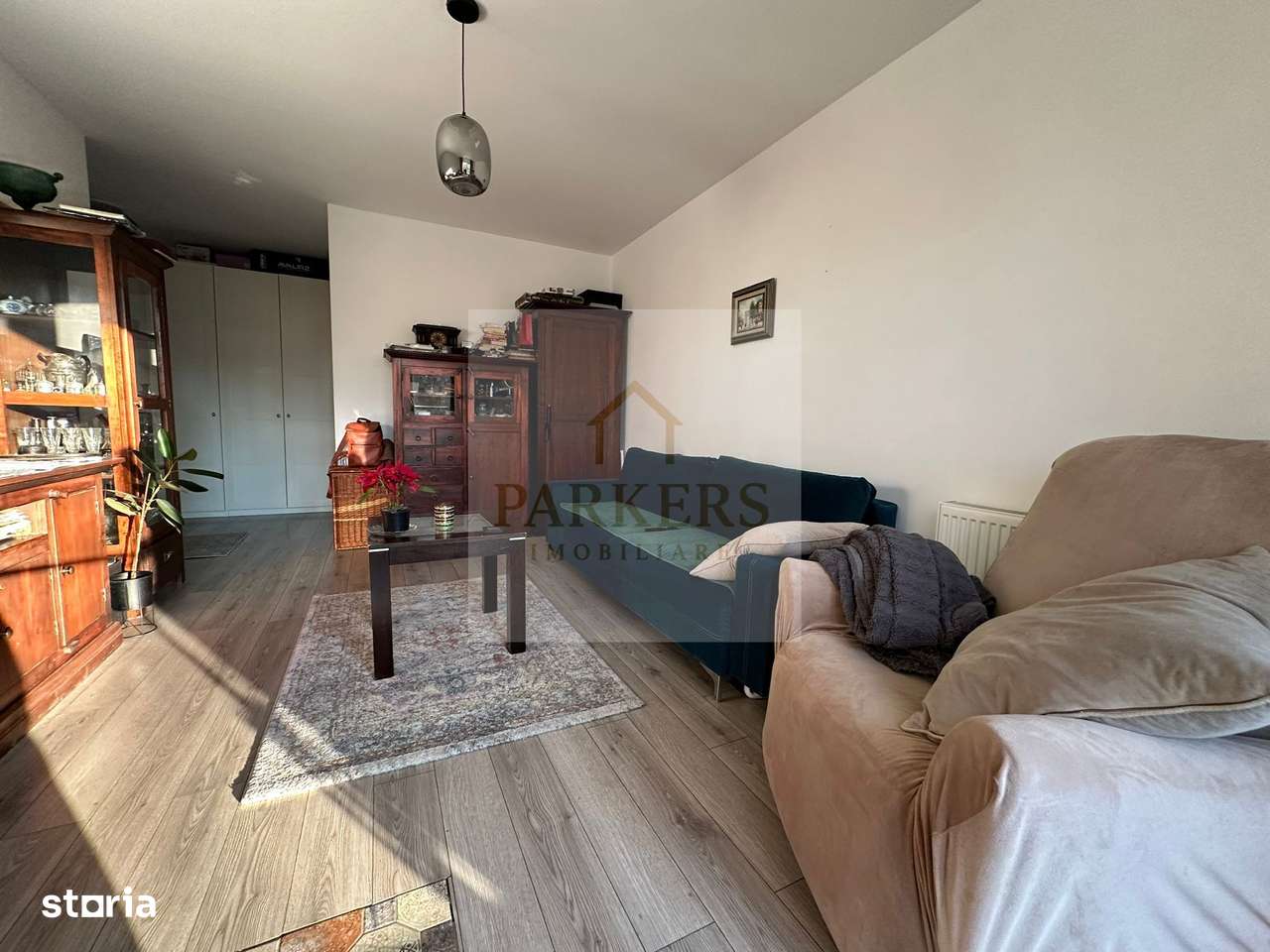 Apartament de vanzare 2 camere cu gradina in Floresti utilat mobilat-1