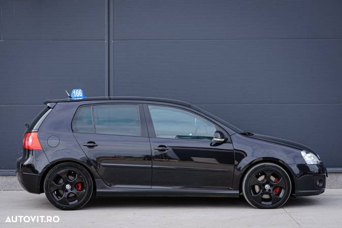 Volkswagen Golf 2.0 FSI GTI - 26