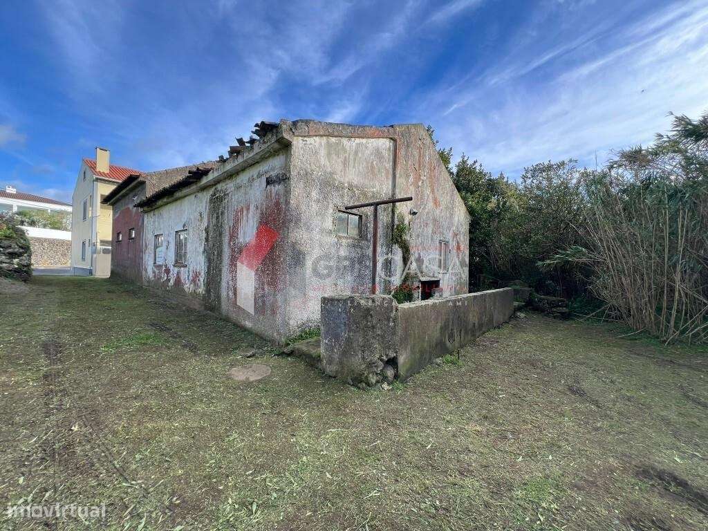 Excelente oportunidade de investimento – Moradia T2 em São Bento-13