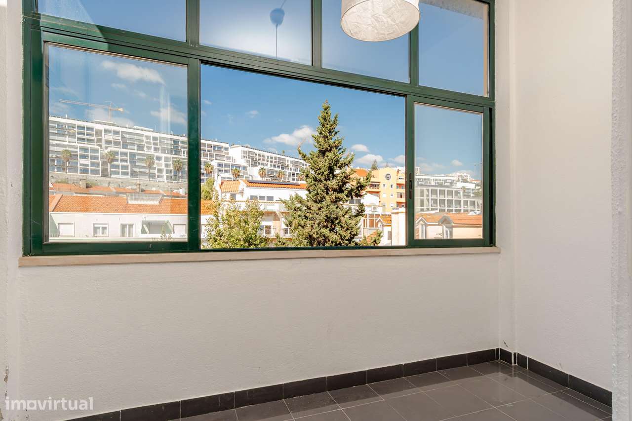 Espetacular apartamento T4 com vista deslumbrante sobre o rio Tejo – C-23