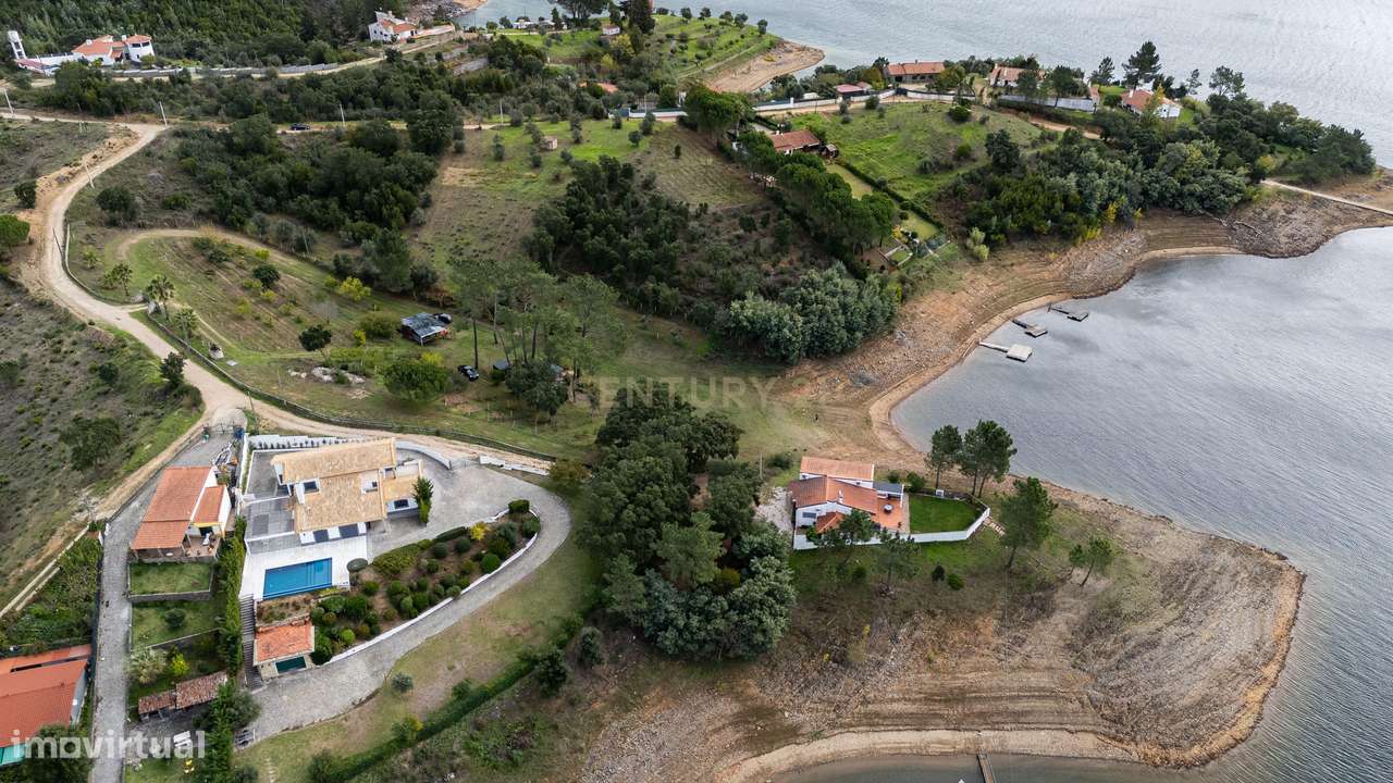 Terreno fantástico na Barragem de Castelo de Bode-13