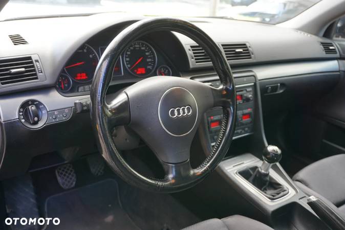 Audi A4 Avant 1.8T - 9