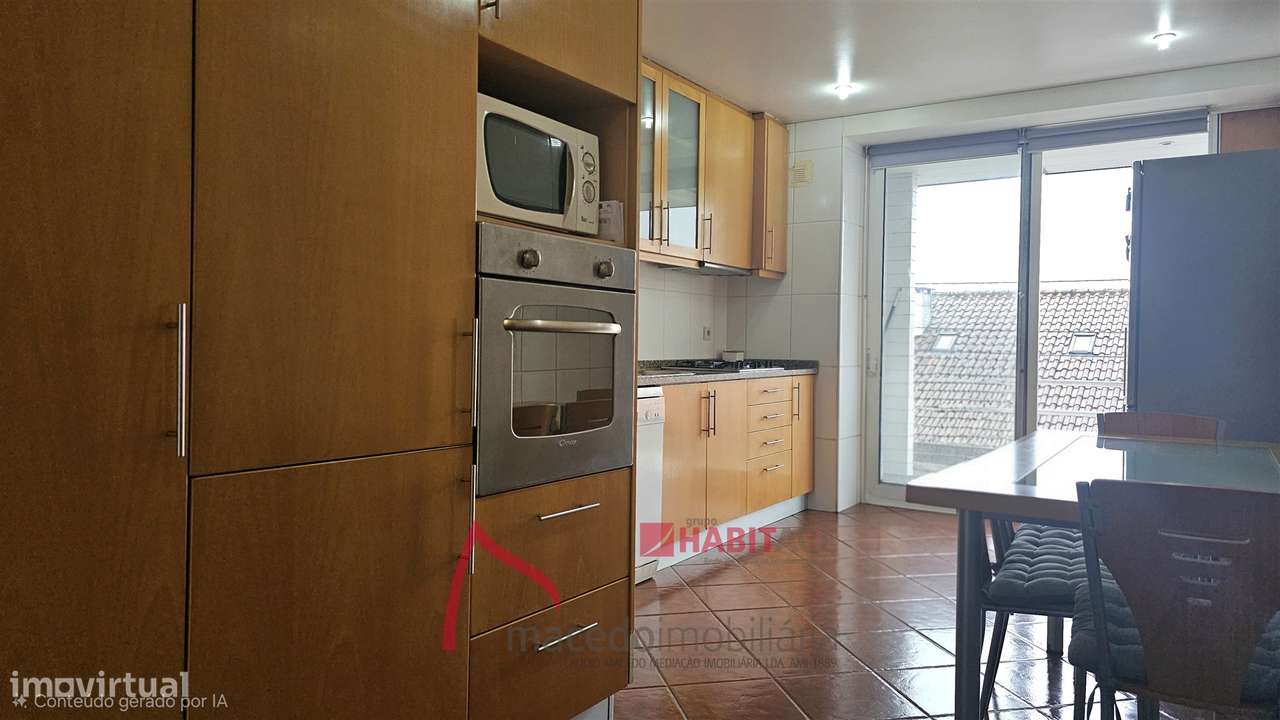 Apartamento T3 com 2 frentes e varandas em Ferreiros – Braga  O Seu Ap-48