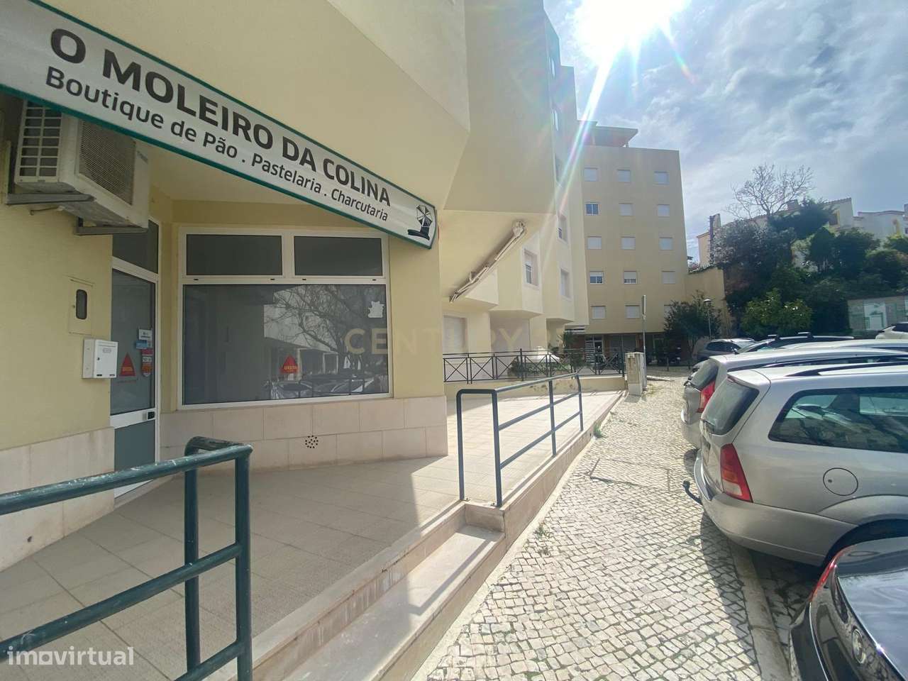 Investimento em Setúbal: Loja/Café/Snack-Bar Equipado e Distribuído po - Grande imagem: 5/28