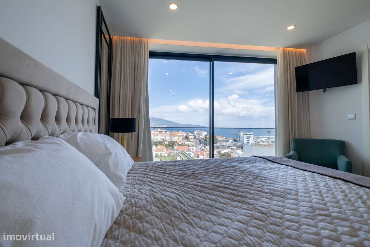 Penthouse T3 em São Pedro - Ponta Delgada-24