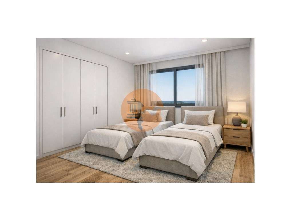 Novo no Mercado: T3 com Garagem em Moncarapacho! - Grande imagem: 4/22