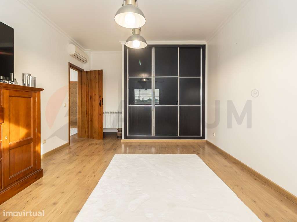 Exclusiva Moradia T6 com Quintinha, Piscina e Elevado Potencial de ...-52