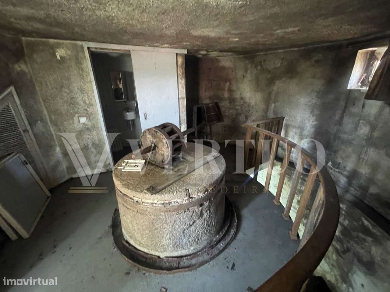 Moradia com Moinho de Vento e Piscina | Torres Vedras-25