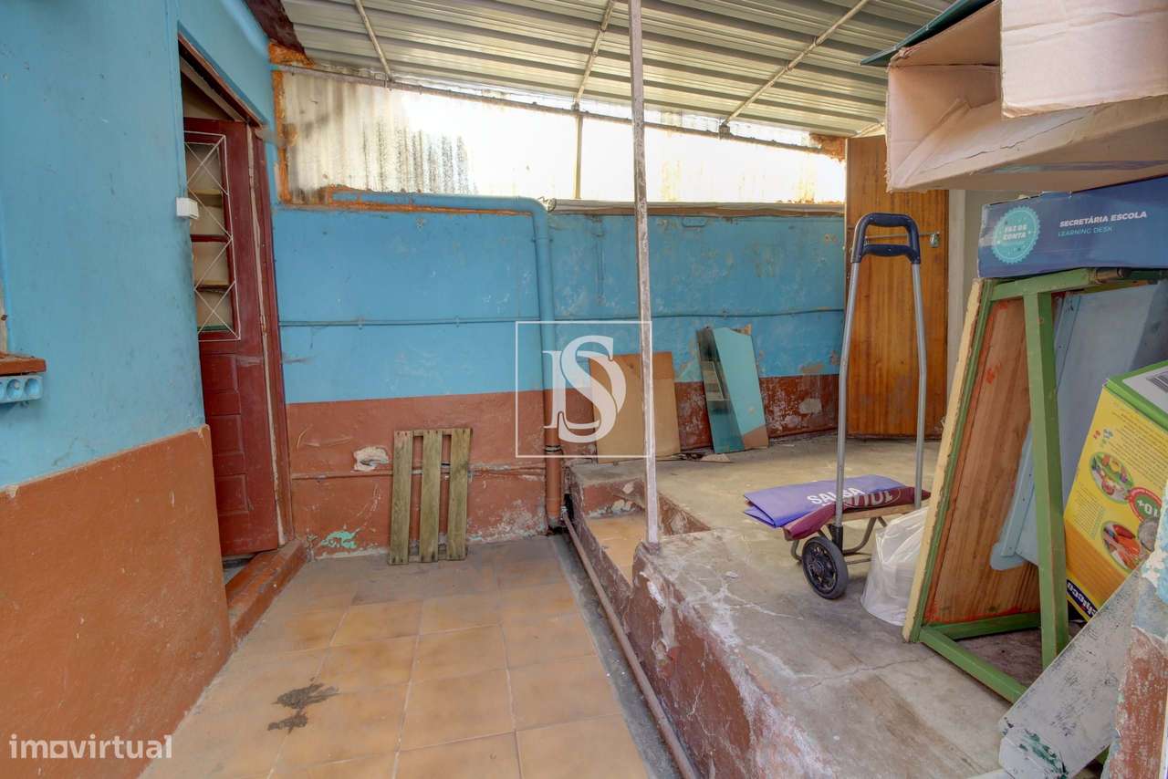 Moradia T2 para Reabilitação- Pedrouços - Grande imagem: 4/23