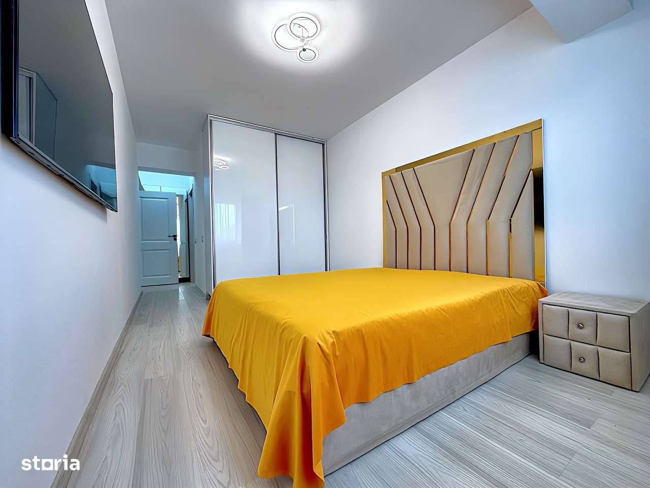 3 camere decomandat bucatarie inchisa 79mp Grand Arena parcare inclusa