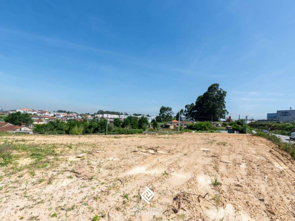 Terreno Industrial com Projeto Aprovado em Vila Nova de Gaia - Próx... - Grande imagem: 4/7