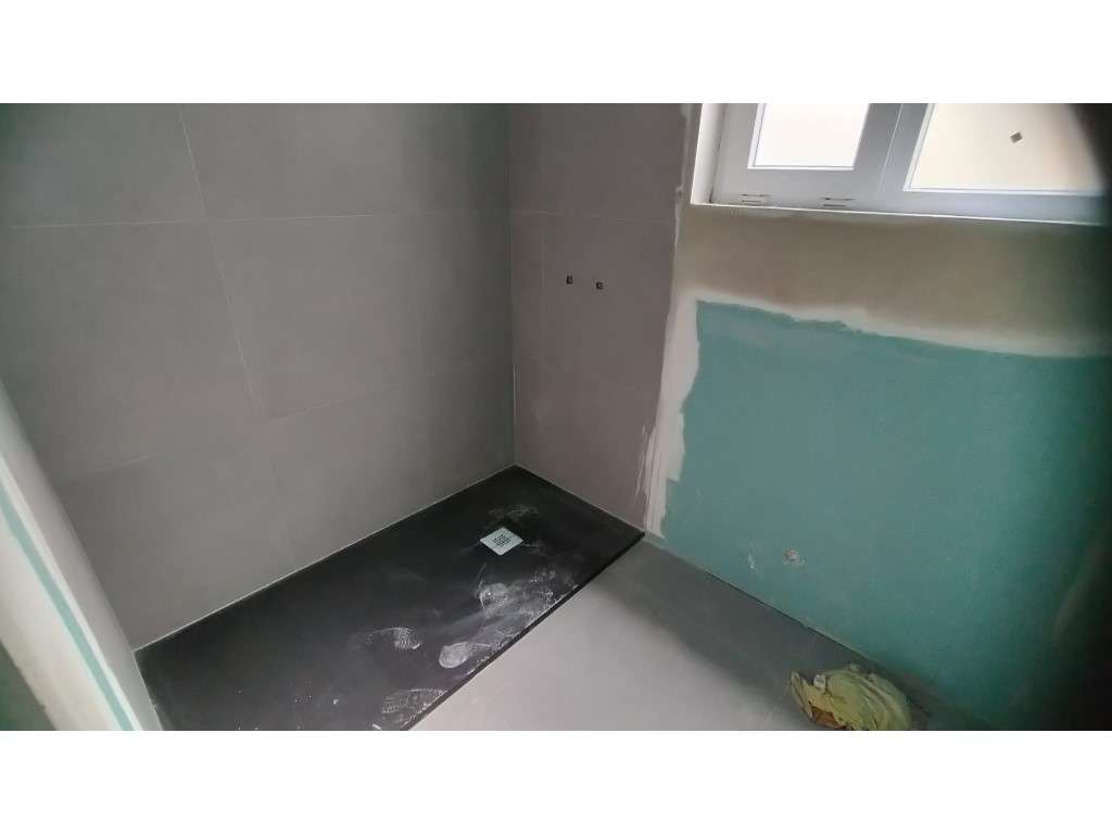 T3 Remodelado no Bairro de Montalvão-14