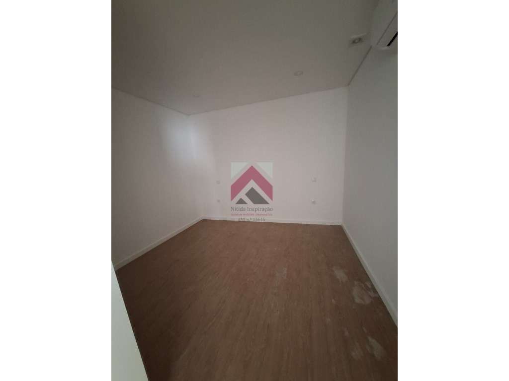 Apartamento T1 + 1 em Esgueira, Aveiro-15