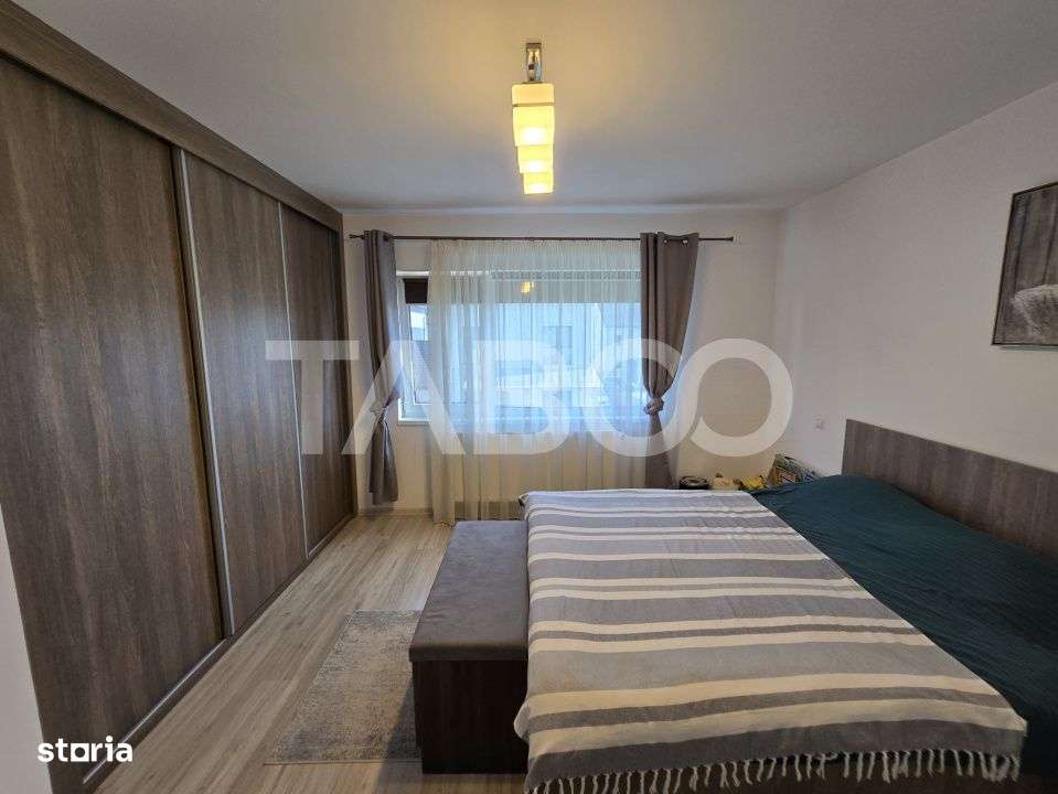Casa de vanzare 5 camere 160mpu 3 bai 120mp teren liber zona Selimbar - Imagine principală: 4/15