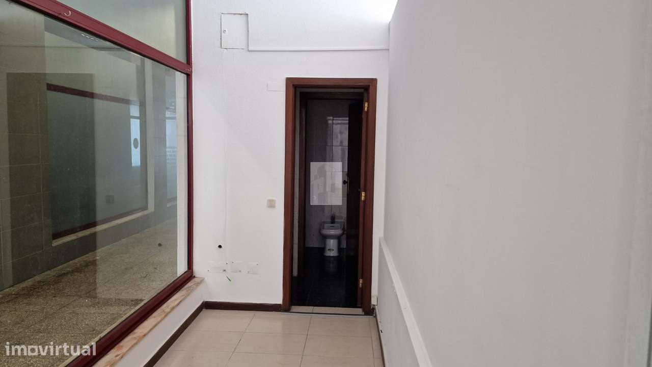 Loja – Boa Luminosidade - Grande imagem: 3/23