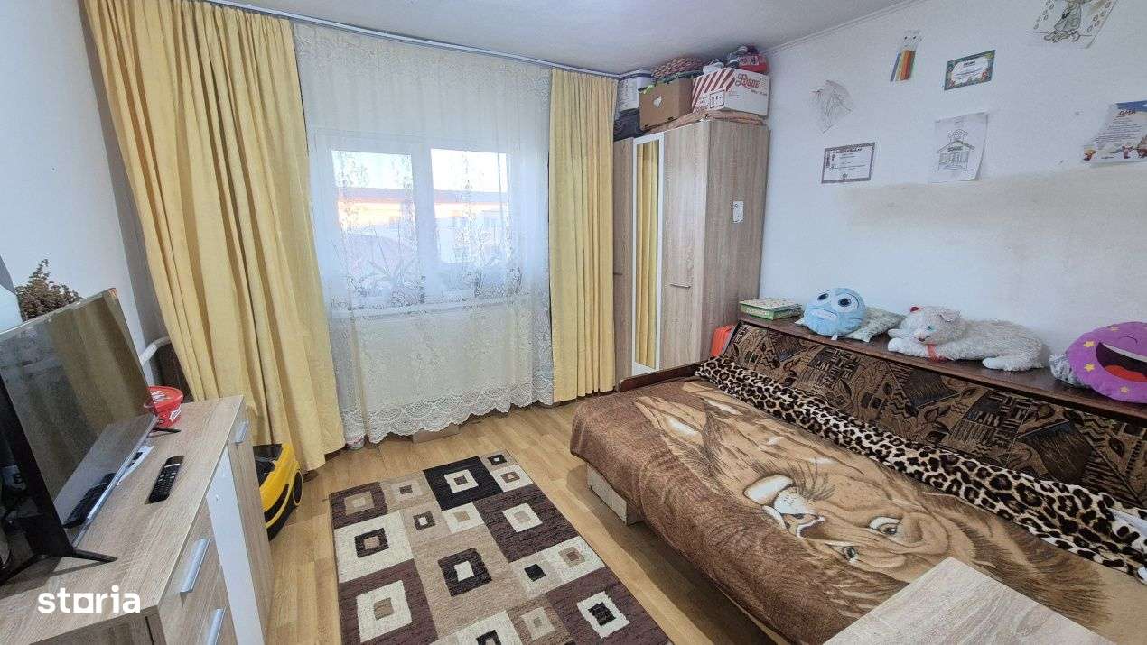 Vanzare apartament 2 camere decomandat - 52 mp - strada 23 August-1