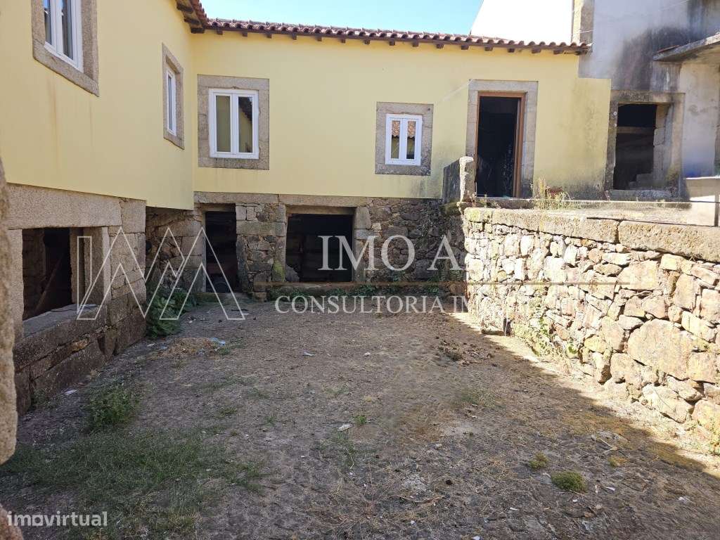 Vila Nune, CRUJEIRA-16