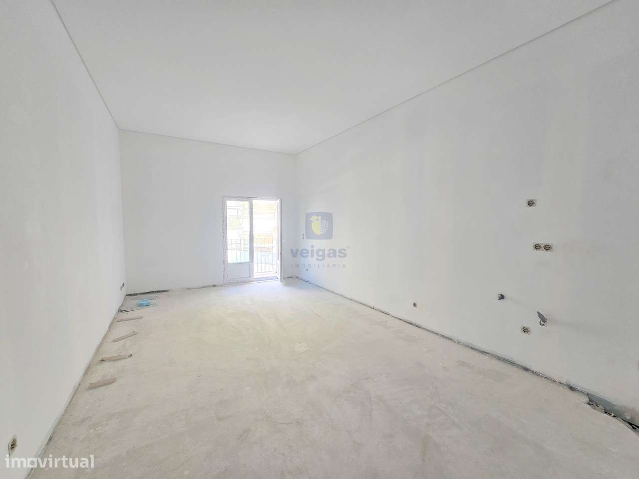 Apartamento T0 Duplex com varandas no empreendimento ANJOS 49-6