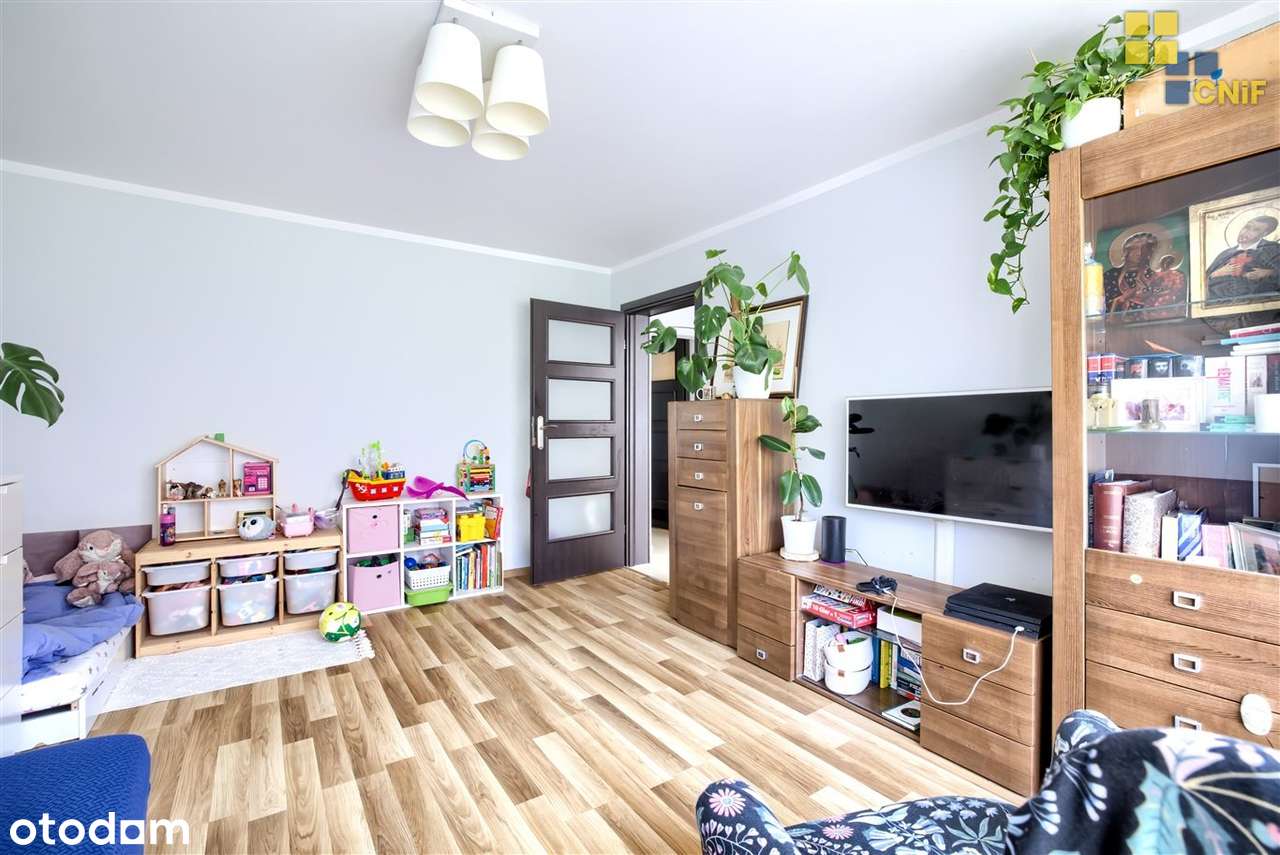 M-3 Raków, duży balkon i garderoba-1