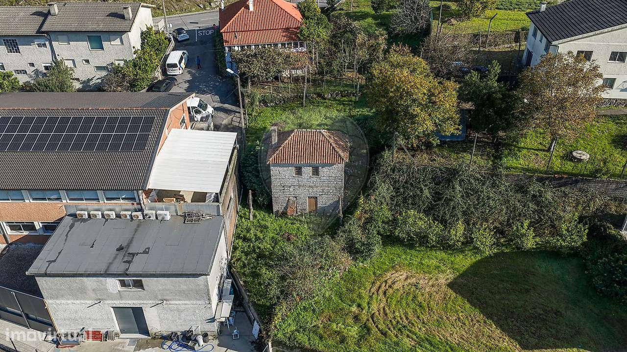 Moradia T2 para venda-15