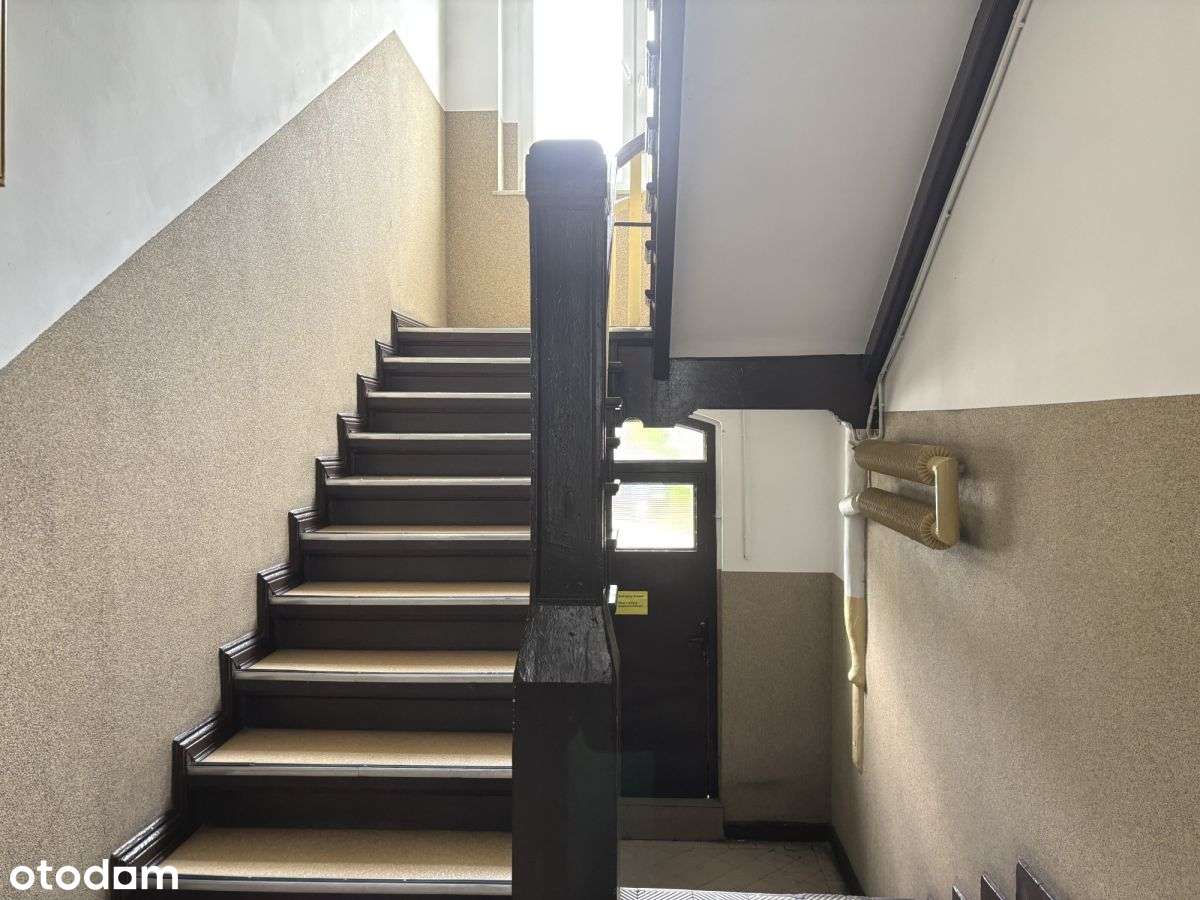 Zadbane mieszkanie  z balkonem-7