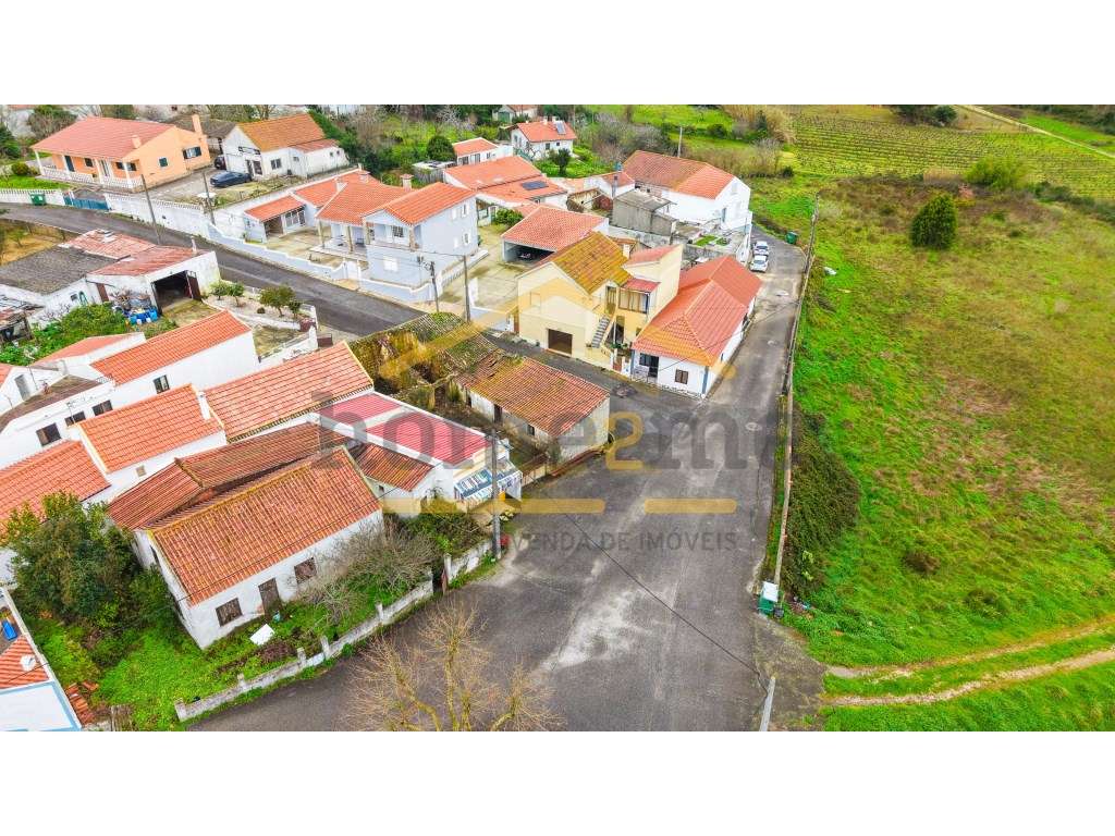 Moradia T2 -Zibreira de Fetais- Sobral de Monte Agraço-12