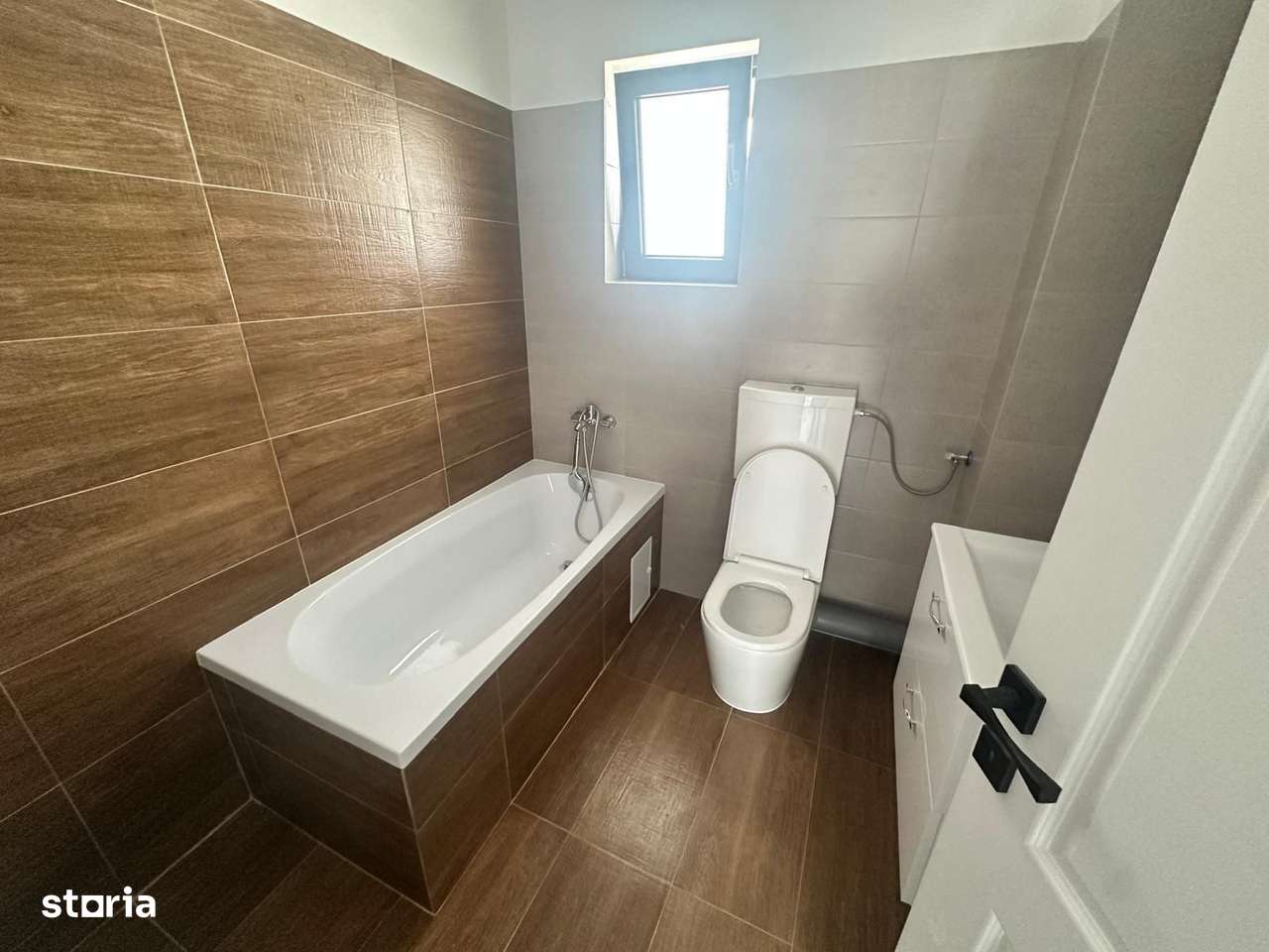 CASA TIP DUPLEX BRAGADIRU, TOATE UTILITATILE, CURTE 165 MP, COMIS 0% - Imagine principală: 5/13
