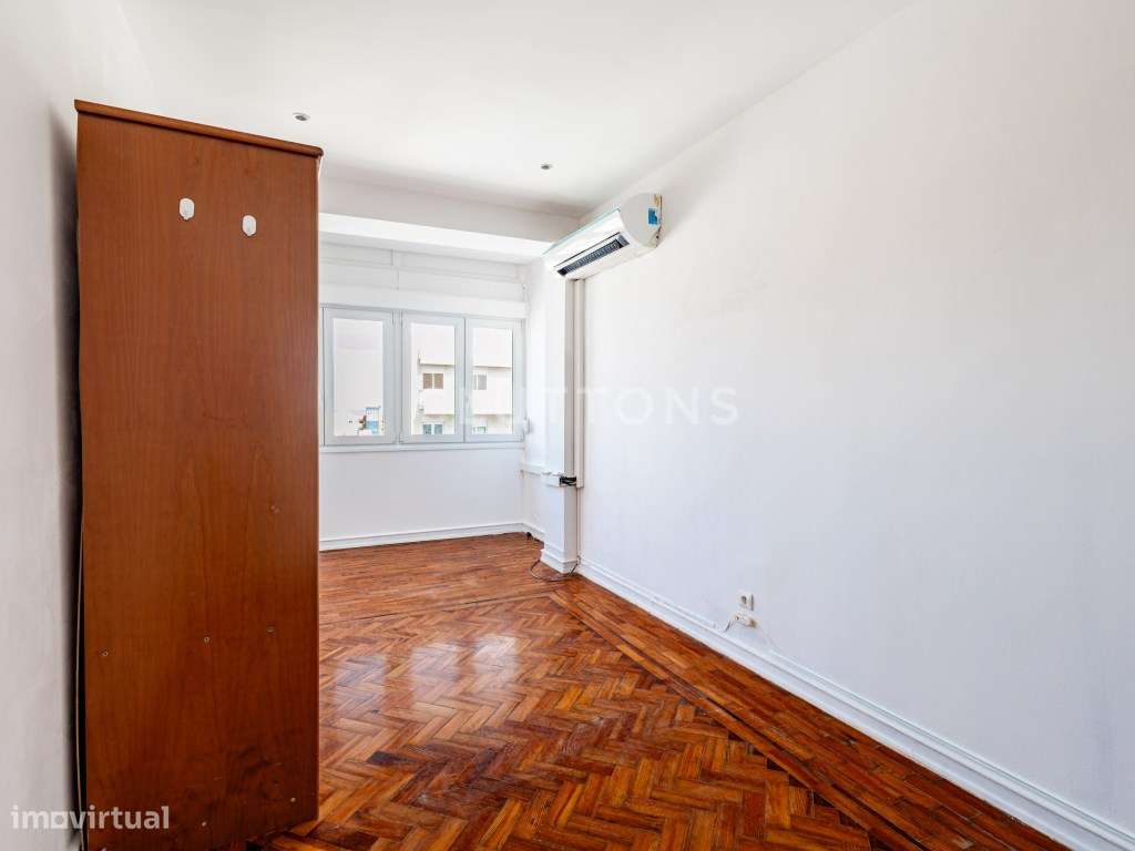 Apartamento T1+1 Penha França com vista desafogada-12