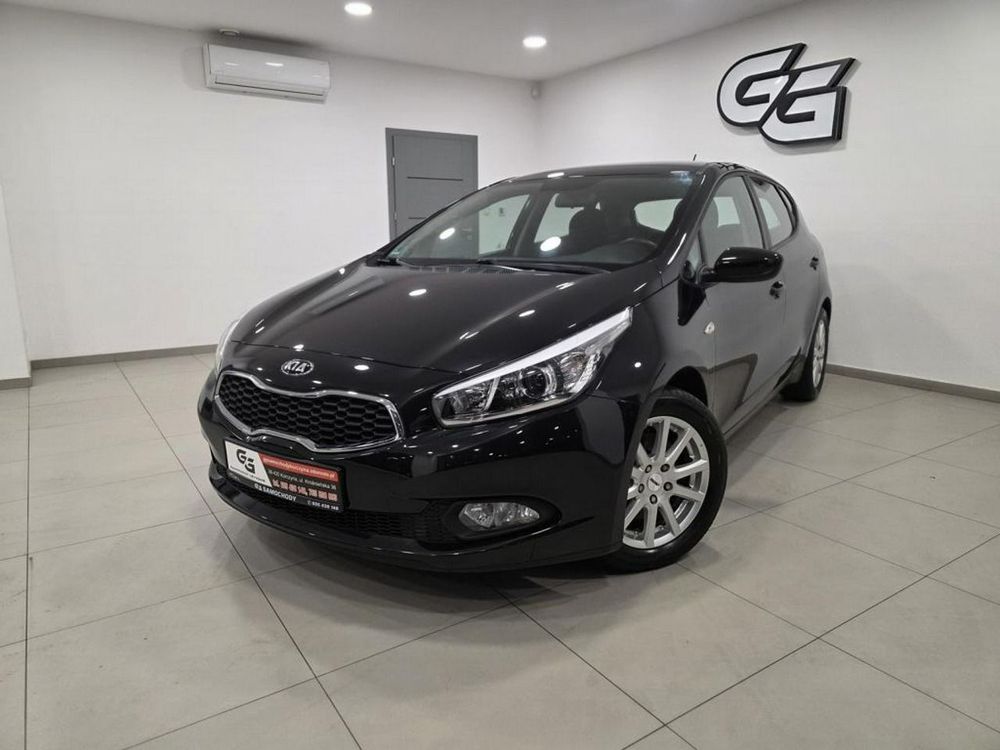 Kia Ceed II 1.6 GDI ISG Dream Team Edition 2015