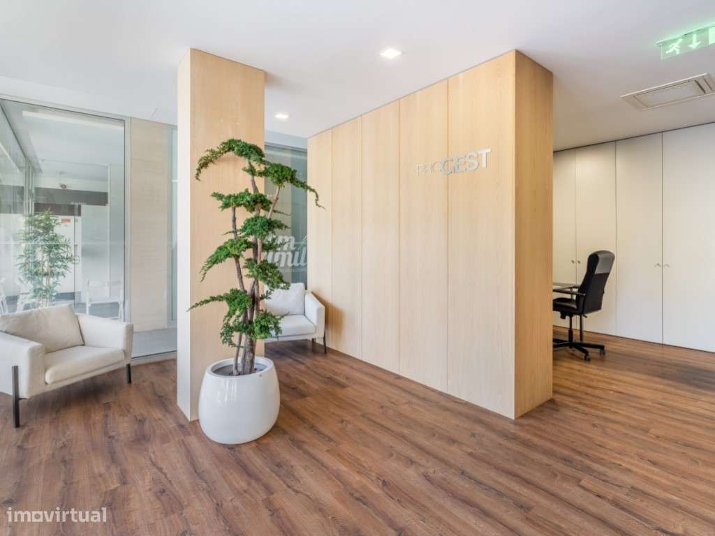 Escritório de 200m2 num dos melhores empreendimentos de Braga - Grande imagem: 4/24