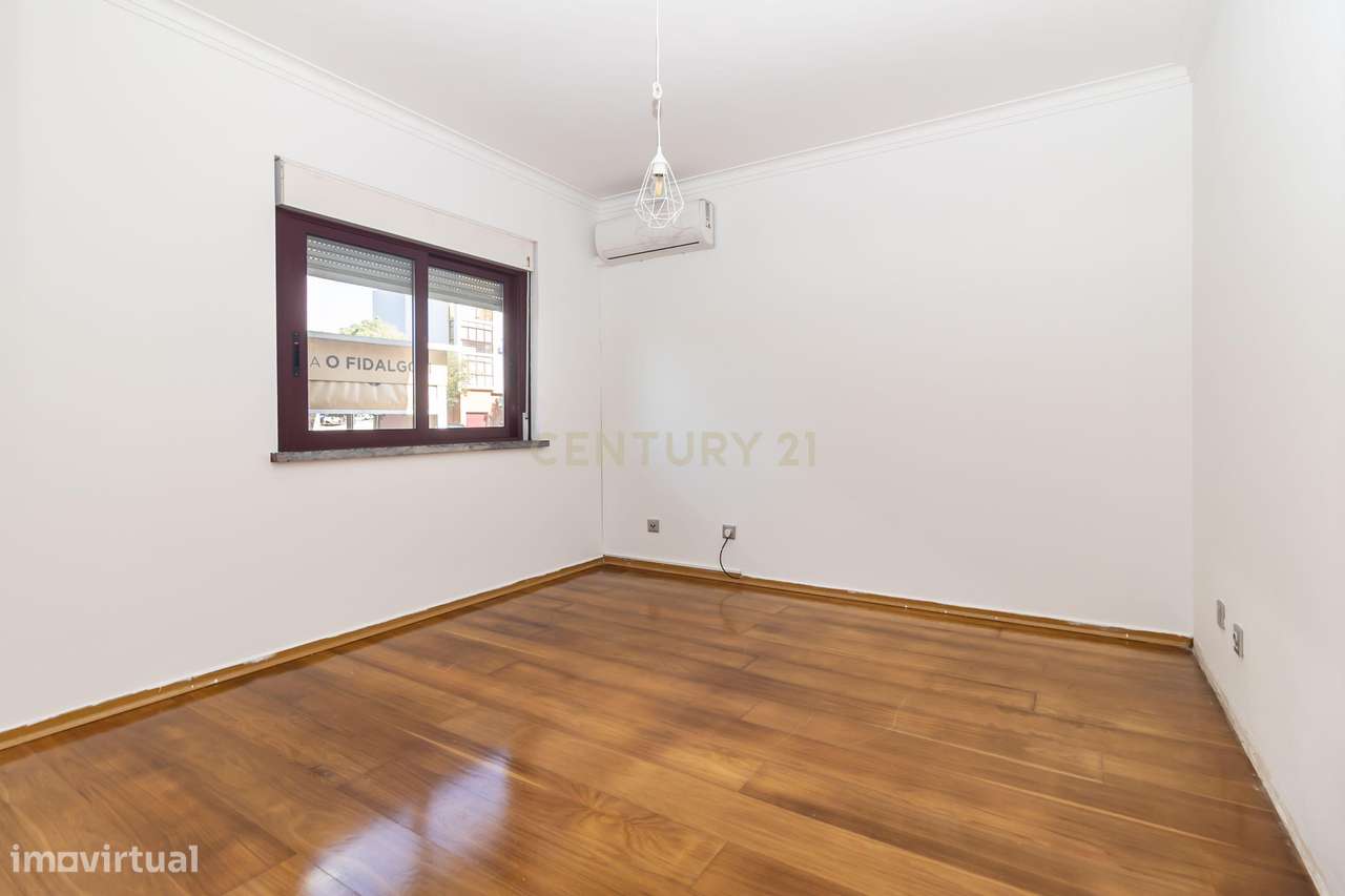 Apartamento T3 Vale do Cobro-23