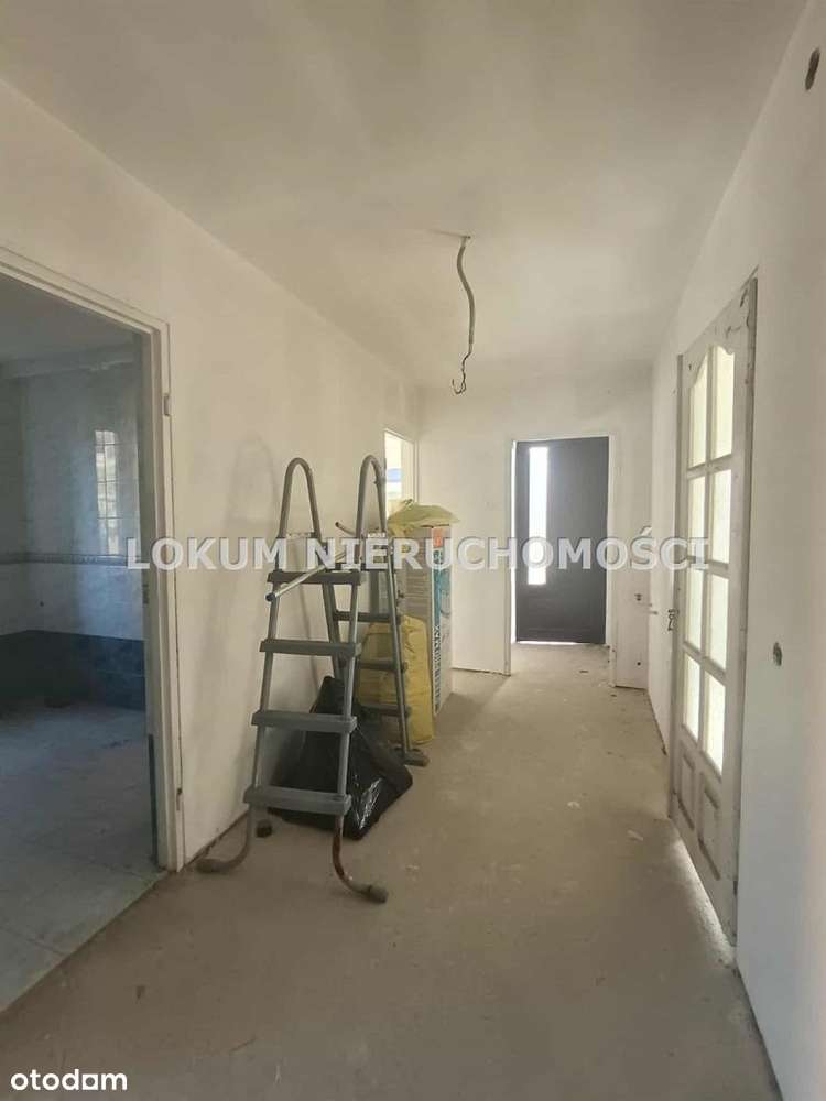 Dom z garażem dwustanowiskowym, 2,5km od runku.-11