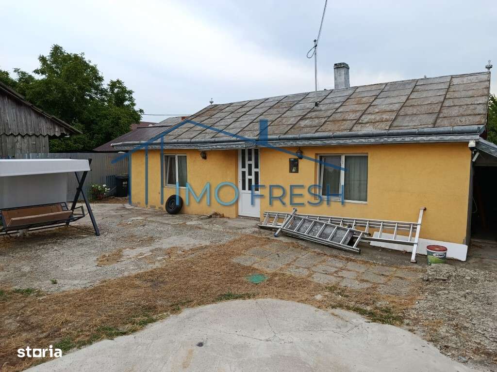 Casa, anexa si teren Itcani-0