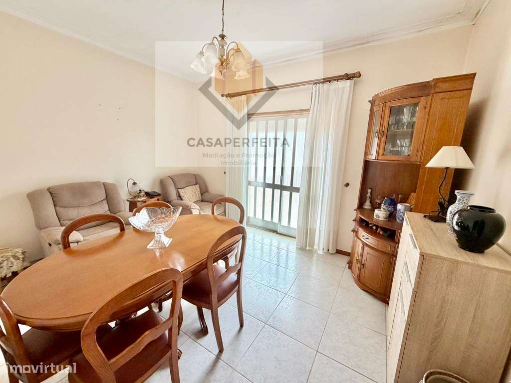 2 Andares Moradia T3 com Terreno, Anexo e Garagem - Avintes-25