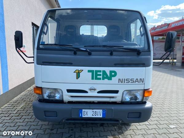 Nissan CABSTAR 110 3.0D - 6