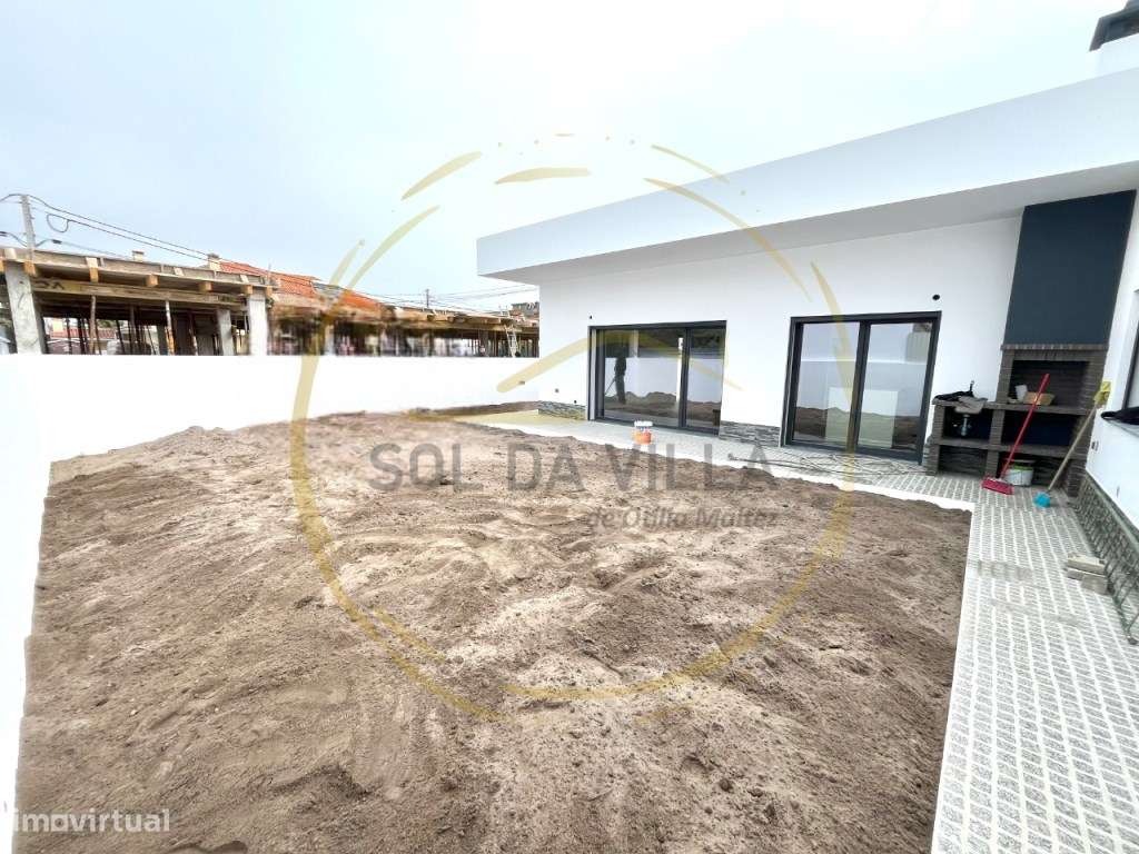 Moradia Térrea Isolada T4 - Fernão Ferro, Seixal - 640.000€-3