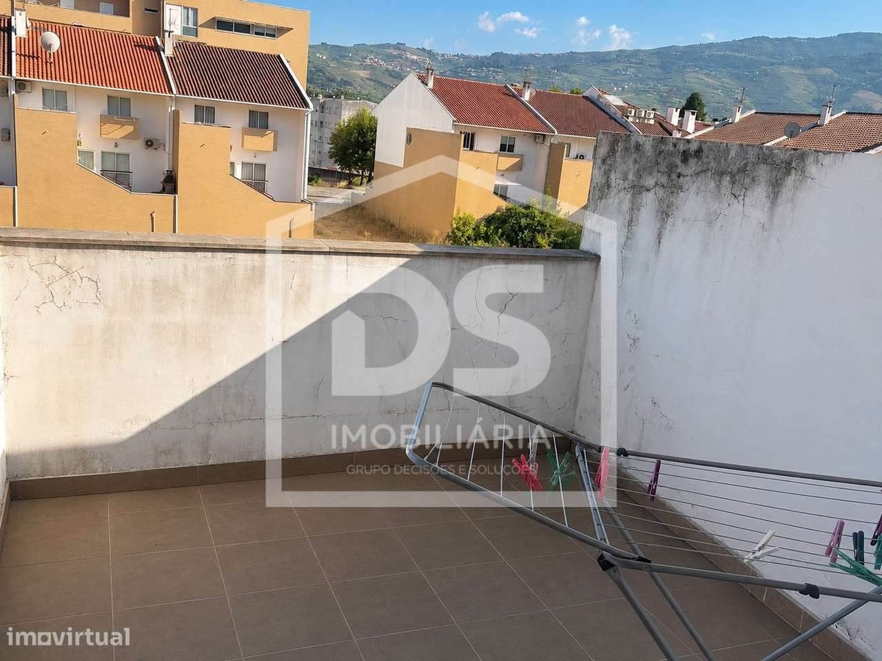 Moradia T4 Premium com Terraço e Garagem - Godim-5