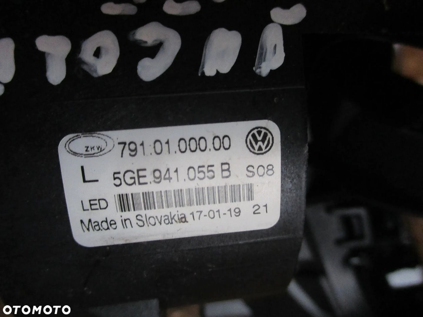 HALOGEN LED LEWY VW GOLF VII GTE - 6