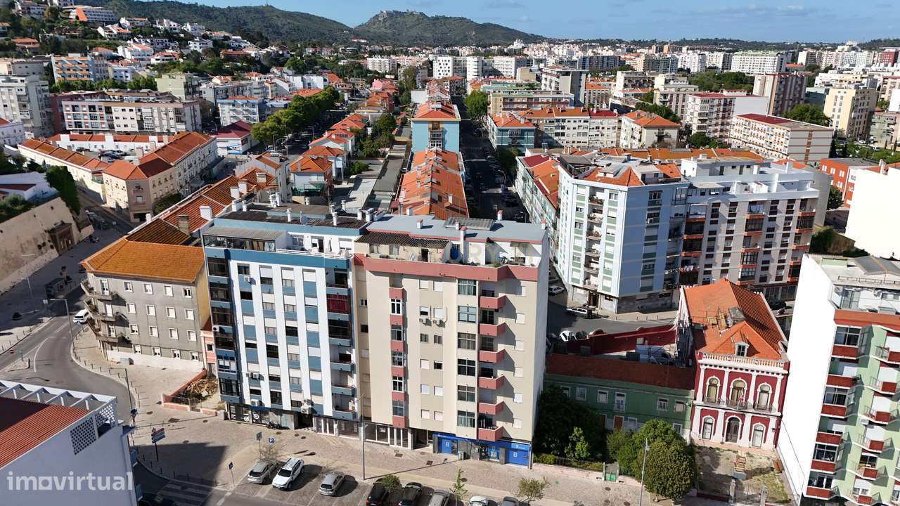 T3  mais Garagem ,na Avenida dos combatentes em Setúbal - Grande imagem: 3/32