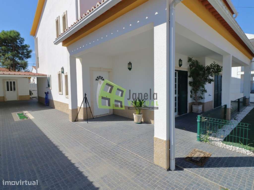 Moradia T4 com Garagem - Quinta do Conde - Grande imagem: 5/35