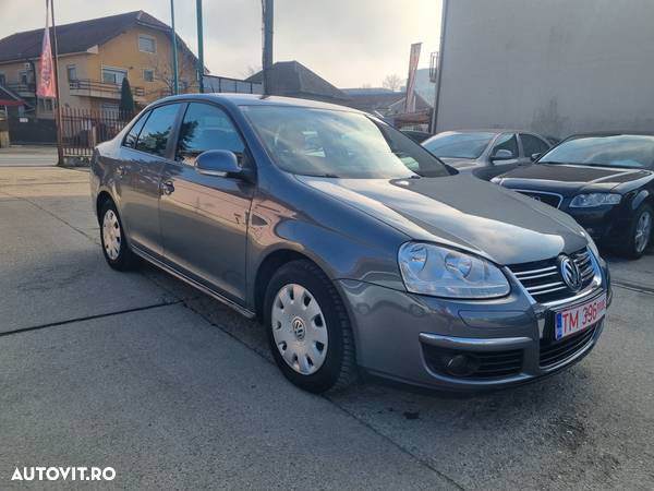 Volkswagen Jetta 1.9 TDI DPF Comfortline BlueMotion - 3