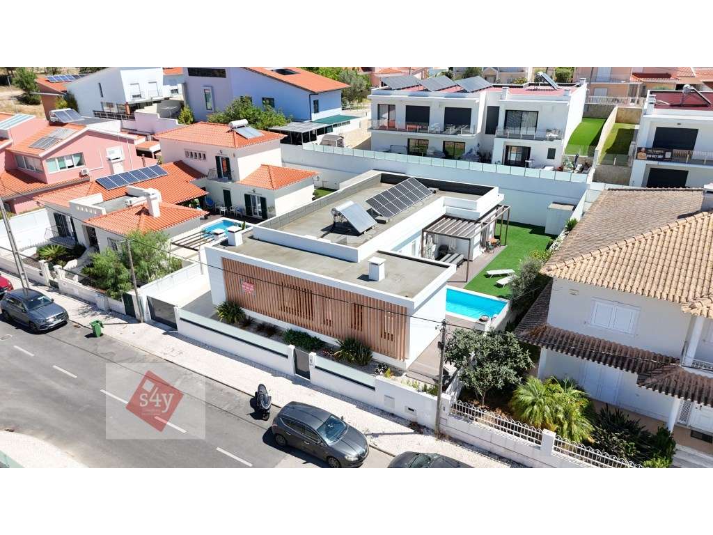 Moradia em Belverde - Piscina e Garagem!-58